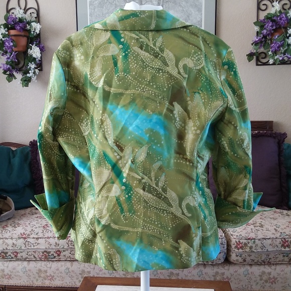 Dressbarn Ladies Green Floral Blouse Size Small - Picture 2 of 8